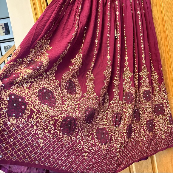 Monroe & Main Dresses & Skirts - Boho Maxi Skirt Maroon Gold Paisley Print Festival Hippie Flowy Long Skirt Large